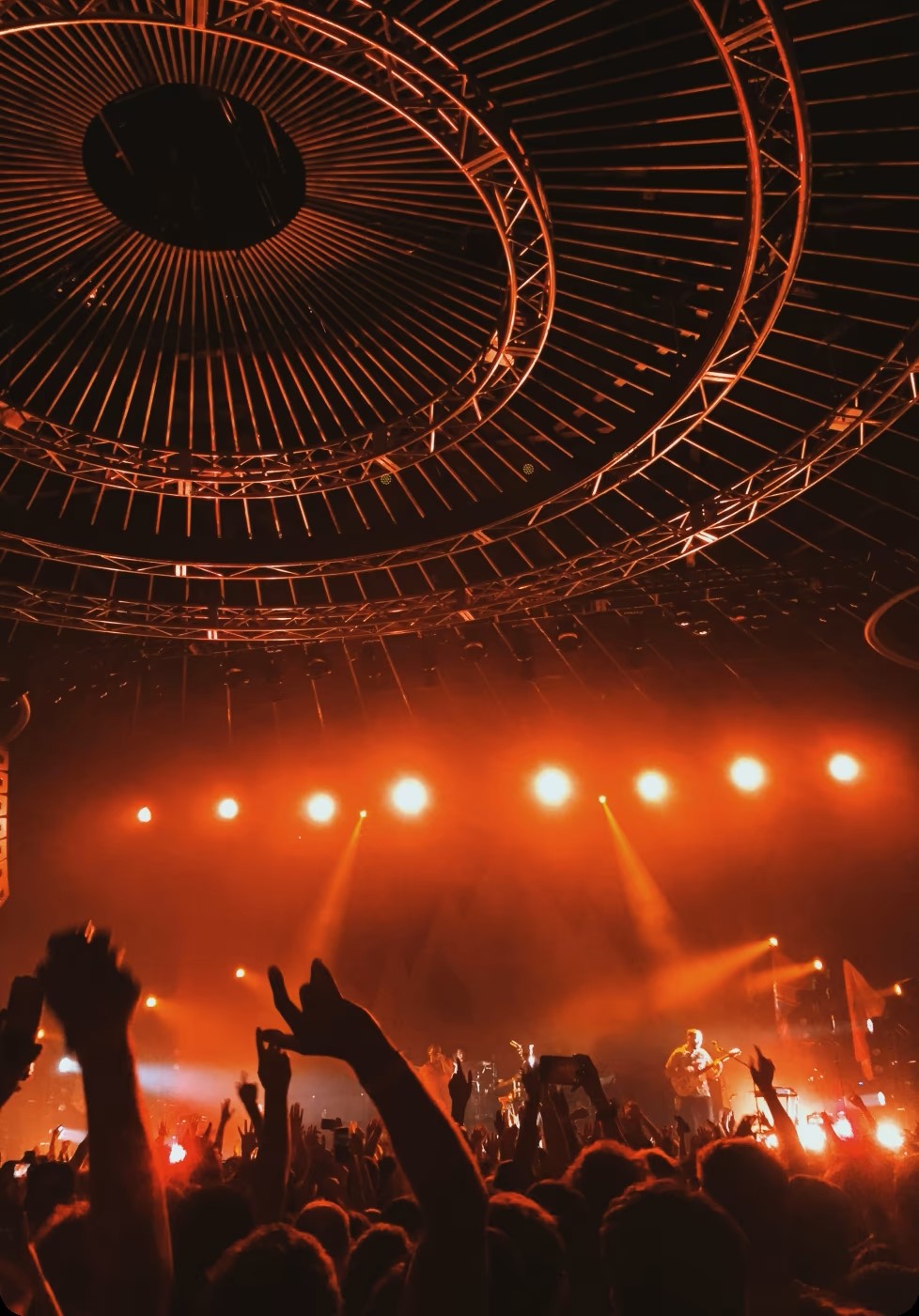 Somos personas detrás de la tecnología